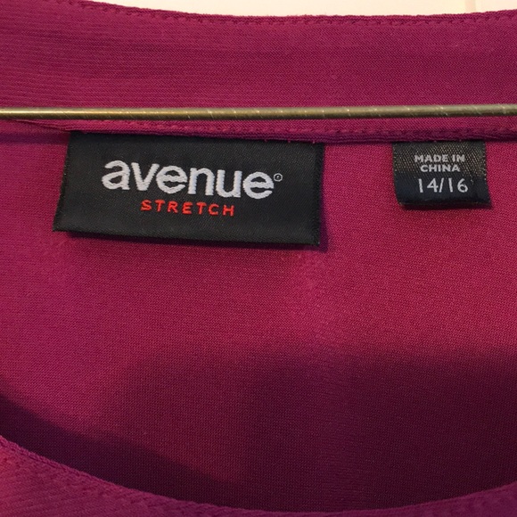 Blouse - Picture 2 of 3